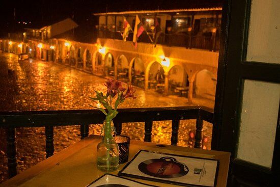 Tarima Live Music Bar and Restaurant